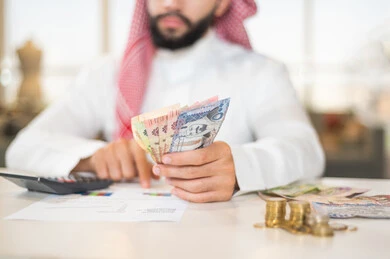 image-27959-blurry-picture-saudi-arabian-gulf-man-working-managing-acc-thumbnail